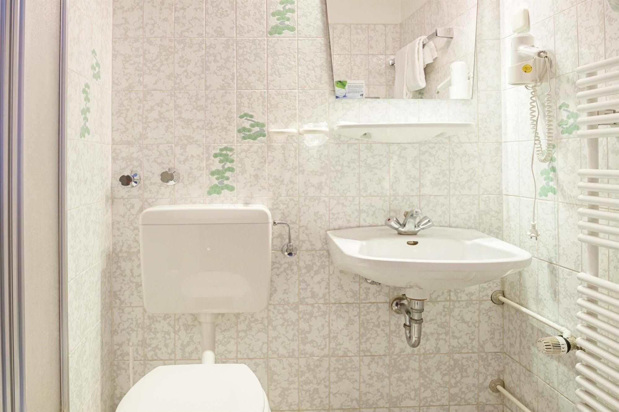 Hannover Airport By Premiere Classe Hotel *